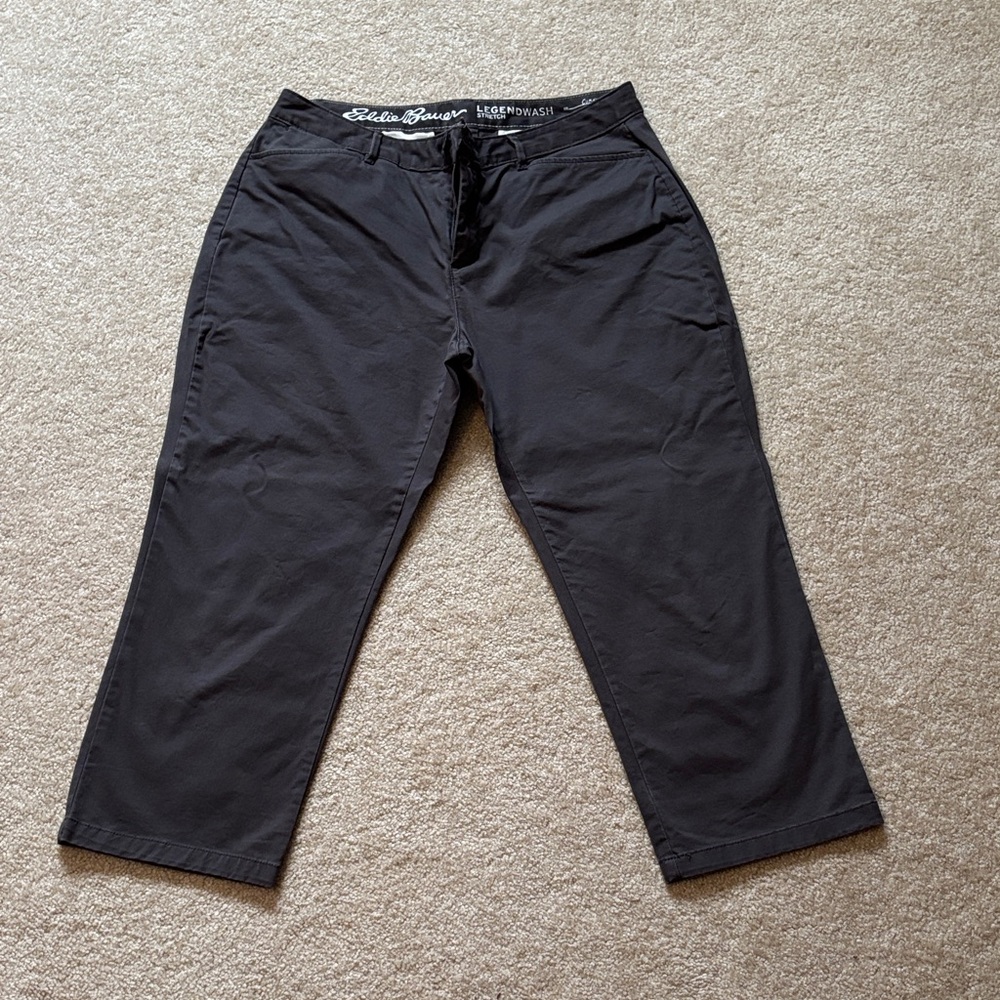 Eddie Bauer Women's grey Capris